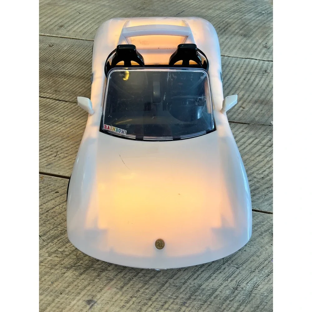 Rainbow High 8-in-1 Color Change Car White Convertible LED Light Up Vehicle